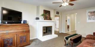 Beautiful Renovated 3/1 In Sacramento Gallery 6