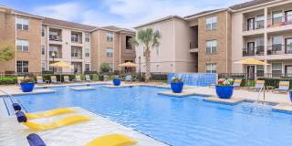 Woodland Point Gallery 8