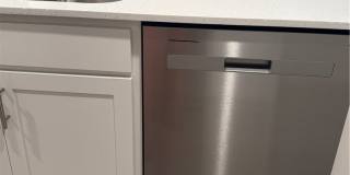 10419 Luna Mezzo Street Gallery 10