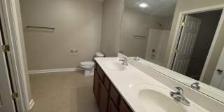 708 Chatham Court - 1 Gallery 19