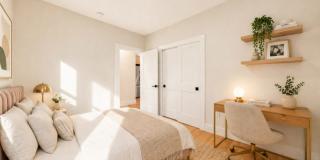 18 Creighton St. Gallery 10