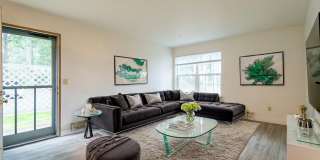 Laurelwood Gallery 1
