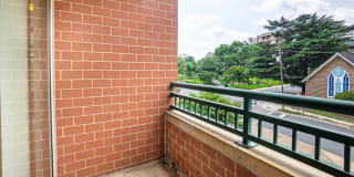 Virginia Square Gallery 24