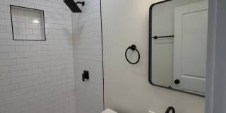 2 Bed / 2 Bath with Private Garage & Fenced Yard Gallery 11