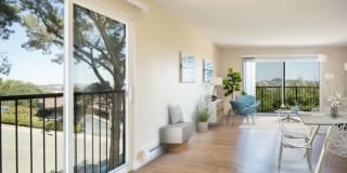 Summit at Sausalito Apartments Gallery 30