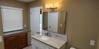 Updated SE Visalia Corner Lot Home Rent Ready! Gallery 18