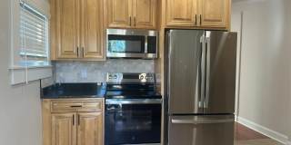 A newly updated 3 bedroom in Old North! Gallery 1