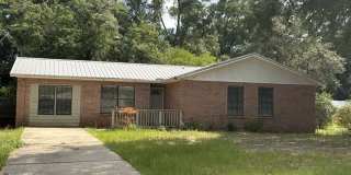 501 Robinson Avenue East Gallery 1