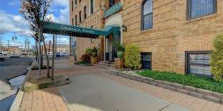 310 Riverside Boulevard Gallery 19