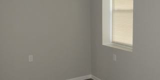 5928 Elmwood Avenue Gallery 12