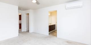 2bd, 2.5 bath, 1car garage w parking in driveway Gallery 17