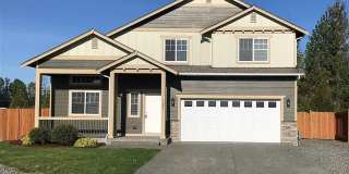 Beautiful Spacious 3 bed 2.5 bath home in Ferndale! Gallery 1