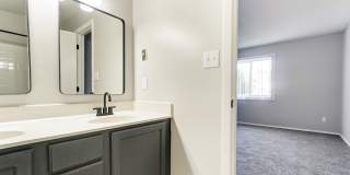 Coventry Court West Apartments Gallery 105