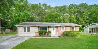 6197 Castlewood Drive Gallery 1