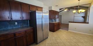 Great Central Location - 3 Bed / 2 Bath Single Story! Gallery 13