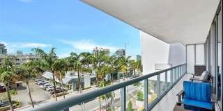 6799 Collins Ave Gallery 17