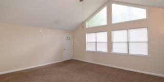 3 bed/2 bath in Lakeside School District, with rear deck! Gallery 4