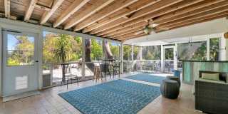 ALL THE CHARM! - Siesta Key 1+ acre on the Bay - 3 bed/ 2 bath pool home Gallery 36