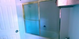 Spacious 3/2 home in convenient location Gallery 13