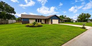 Seasonal/short term 3/2 pool home in Sarasota Gallery 3