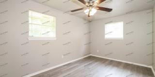 5300 Creekwood Terrace Gallery 8