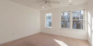 980-82 N 2ND Street Gallery 11