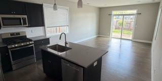 Newer Home in the Newberg Riverfront Development Gallery 9