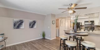 The Palms at 2800 Gallery 1