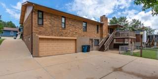 Spacious 4BR House in Saint Louis Gallery 1
