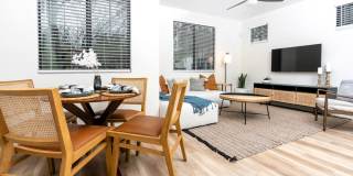 Dobson 2222 Gallery 1