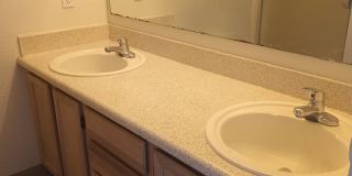 3bed 2.5 bath Silverdale Rejuvinated Townhouse Gallery 17