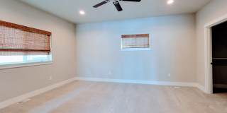 Luxurious and spacious 3 bed home in Manette Gallery 16