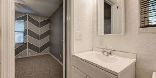 Charming 3-Bed, 1.5-Bath Home with 2-Car Garage Near NW 23rd & MacArthur Gallery 23