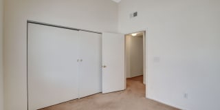 Adorable 2 Bedroom Condo Gallery 18