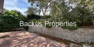 Wonderful two-bedroom home in established neighborhood Gallery 17