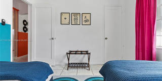 260 NE 45th St Gallery 18