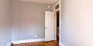 Classic 3 Bedroom Rowhome in Columbia Heights Gallery 43