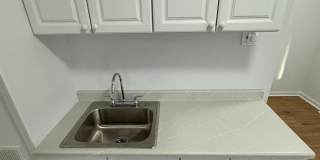 221 S. Avenue 19 Gallery 1