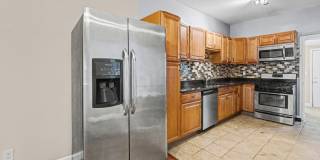 407 W 28TH Street 407 W 28TH Street Gallery 3