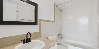 Grand Island Square - 3 Miles to Aventura Mall Gallery 89