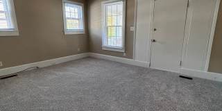 3-bedroom Close to South Elm Street Gallery 3