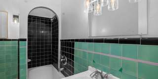 Lovely Hillcrest One bedroom apartment Gallery 15