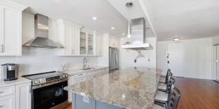 5000 Boardwalk Gallery 13