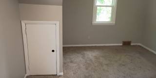 Very Nice 3 Bedroom single 1 car garage 1/2 off First months rent! Gallery 8