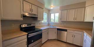 4425 Hollyhock Street Gallery 10