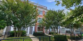1BR in the Heart of Logan Circle Gallery 1