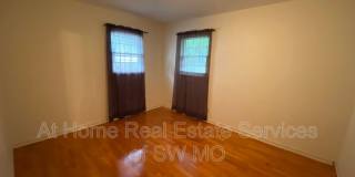 2027 S Kentwood Gallery 10