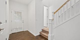 Spacious 4-Bed Puyallup Home For Rent | 3-Car Garage & Quick Commute to JBLM! Gallery 6