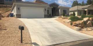 Pet-friendly! Beautiful Vermillion Home! Gallery 1