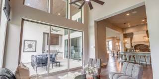 1410 Burgundy Gallery 18